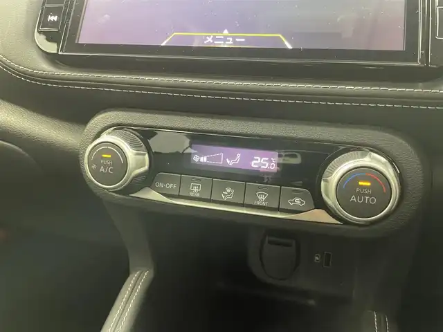 日産 キックス X 埼玉県 2020(令2)年 2.6万km ラディアントレッド アラウンドビューモニター　プロパイロット　純正９インチナビ　ＥＴＣ　インテリジェントルームミラー　ドライブレコーダー　プッシュスタート　スマートキー　エマージェンシーブレーキ　地デジフルセグ