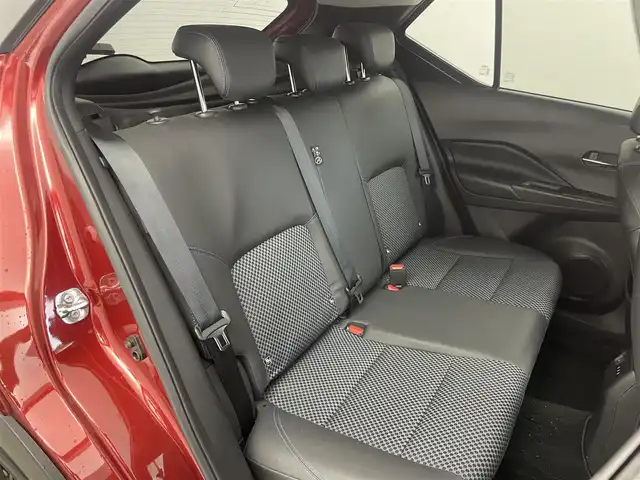 日産 キックス X 埼玉県 2020(令2)年 2.6万km ラディアントレッド アラウンドビューモニター　プロパイロット　純正９インチナビ　ＥＴＣ　インテリジェントルームミラー　ドライブレコーダー　プッシュスタート　スマートキー　エマージェンシーブレーキ　地デジフルセグ