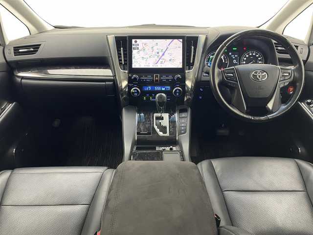 トヨタ アルファードハイブリット SR Cパッケージ 愛知県 2021(令3)年 4.8万km ホワイトパールクリスタルシャイン 純１０型ＤＡナビ　フルセグＴＶ　全方位カメラ　ＴＲＤエアロ　ＪＢＬサウンド　ツインムーンルーフ　純１３型後席モニター　ベンチレーション　黒革　３眼ＬＥＤヘッドライト　電動リアゲート　ＥＴＣ２．０　禁煙　トヨタセーフティセンス　衝突軽減　オートハイビーム　BSM　シートヒーター　/ユーザー買取/TRDフルエアロ/SR/JBL/フリップダウン/イルミ加工/パワーバックドア自動加工/両側Pスライド/プリクラッシュ/3眼LED/シーケンシャル/純正メモリナビ/全周囲カメラ/スペアキー/シートH/ベンチレーション/プリクラッシュ/記録簿