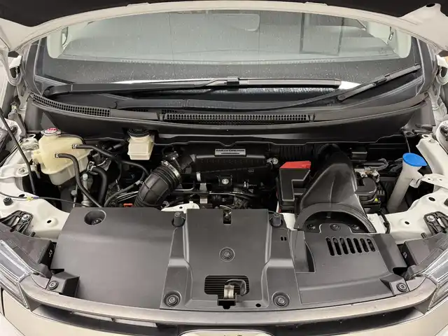ホンダ ステップワゴン スパーダ クルスピセンシング 三重県 2020(令2)年 5.5万km プラチナホワイトパール ガソリン・ターボ/FF/MTモード付インパネCVT/純正 9インチナビ VXM-207VFNi/（CD/DVD/RADIO/TV/SD/MusicRack/USB/iPod/Bluetooth/HDMI/AppleCarPlay）/純正 11.6インチ 後席モニター VM-185EN/バックカメラ/両側パワースライドドア/ドライブレコーダー 前後/ビルトイン ETC2.0/Honda SENSING/・衝突軽減ブレーキ［CMBS］/・車線維持支援システム［LKAS］/・アダプティブクルーズコントロール［ACC］/・路外逸脱抑制機能/・先行車発進お知らせ機能/・標識認識機能/装備/・ハーフレザーシート/・シートヒーター（D/N）/・トリプルゾーン・フルオートエアコン（D/N/2nd）/・オートライト/・LED ヘッドライト＆フロントフォグランプ/・ステアリングスイッチ/・純正17inAW/・プッシュスタート/・保/取/・スマートキーx2