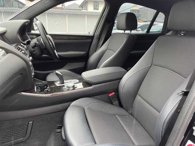 ＢＭＷ Ｘ４ xDrive 28i Mスポーツ 大阪府 2015(平27)年 6.5万km 黒 ACC/インテリジェントセーフティ/コンフォートアクセス/純正ナビ/Bカメラ/地デジTV/ハーフレザー/パドルシフト/Pスタート