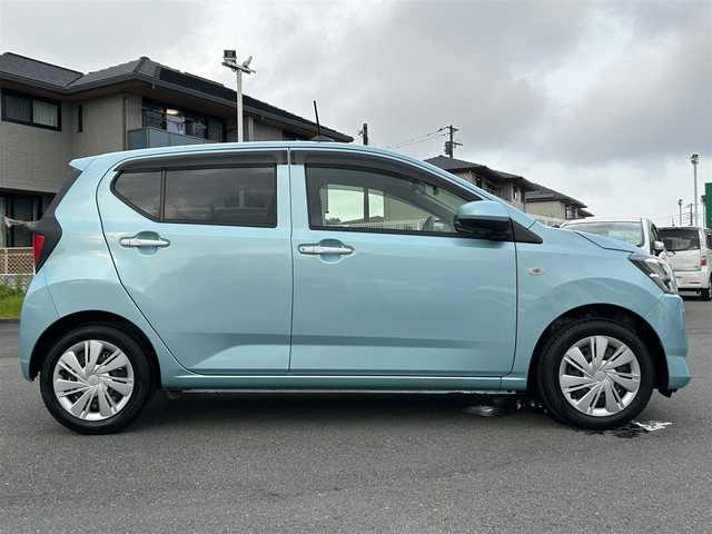 ダイハツ ミラ イース X リミテッド SAⅢ 静岡県 2021(令3)年 0.5万km スカイブルーメタリック パワーステアリング/パワーウィンドウ/リモコンキー/マニュアルエアコン/スペアキー１本/USB入力端子/純正ナビ（CD/DVD/BT/フルセグ）/ドライブレコーダー/純正フロアマット/ABS/横滑り防止装置/コーナーセンサー前後/盗難防止装置/オートライト/オートマチックハイビーム/Wエアバック/衝突軽減システム