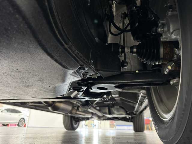 三菱 デリカＤ：５ P 三重県 2024(令6)年 0.1万km アメジストブラック 2.2L ディーゼルターボ/パートタイム4WD/MTモード付インパネ8AT/マルチアラウンドモニター（ルームミラー送出）/両側オートスライドドア/e-Assist/・衝突被害軽減ブレーキシステム［FCM］/・車線逸脱警報システム［LDW］/・レーダークルーズコントロールシステム［ACC］/・オートマチックハイビーム［AHB］/・誤発進抑制機能（前進時）/・後側方車両検知警報システム（レーンチェンジアシスト機能付）［BSW/LCA］/・後退時交差車両検知警報システム［RCTA］/装備/・ハーフレザーシート/・シートヒーター（D/N）/・パワーシート（D6way）/・エレクトリックテールゲート（電動バックドア）/・左右独立オートエアコン/・後席クーラー＆ヒーター/・AC100V電源コンセント（100W）/・オートライト/・LED ヘッドランプ＋フロントフォグランプ/・パドルシフト/・オートワイパー/・自動防眩ルームミラー/・純正18inAW/・プッシュスタート/・保/取/など