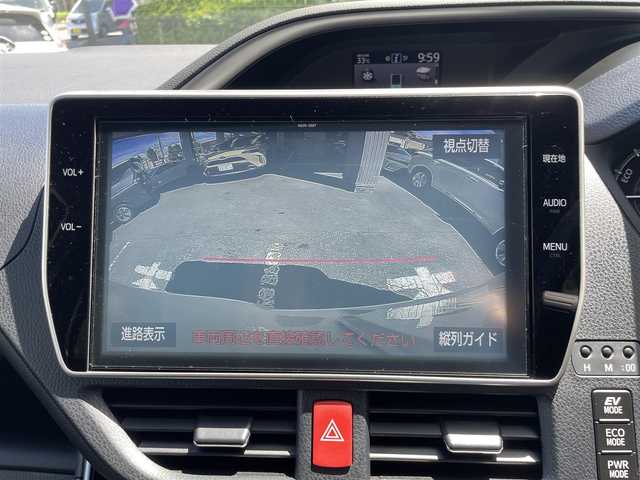 トヨタ ヴォクシー ハイブリッド ZS 煌 神奈川県 2018(平30)年 3万km ホワイトパールクリスタルシャイン ワンオーナー/セイフティセンス/クルーズコントロール/両側パワースライドドア/ディーラーOPナビ/CD/DVD/Bluetooth/地デジ/バックカメラ/ETC/LEDヘッドライト/フリップダウンモニター/スマートキー/保証書/取説/スペアキーあり