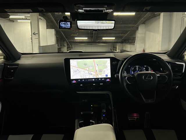レクサス ＮＸ 350h Fスポーツ 大阪府 2023(令5)年 3.4万km ホワイトノーヴァガラスフレーク サンルーフ/純正14インチディスプレイオーディオ/・TV/・USB/・Miracast/・AMFM/置くだけ充電/シートヒーター/エアシート/デジタルインナーミラー/メモリーシート/レーザークルーズコントロール/前後ドラレコ/パノラミックビューモニター/BSM/クリアランスソナー/LEDヘッドライト