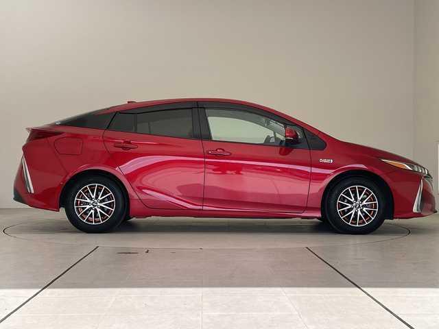 トヨタ プリウス ＰＨＶ S セーフティプラス 愛知県 2019(平31)年 4.1万km エモーショナルレッド トヨタセーフティセンス/・アダプティクブクルーズコントロール/・プリクラッシュセーフティー/・インテリジェントクリアランスソナー/・クリアランスソナー/・レーンキープアシスト/・オートマチックハイビーム/純正9インチナビ/・Bluetooth/フルセグTV/CD/DVD/ラジオ/　HDMI/USB/主要装備/・バックカメラ/・横滑り防止装置/・ステアリングヒーター/・ステアリングリモコン/・デジタルインナーミラー/・シートヒーター/・LEDヘッドライト/・ドライブレコーダー/・ETC