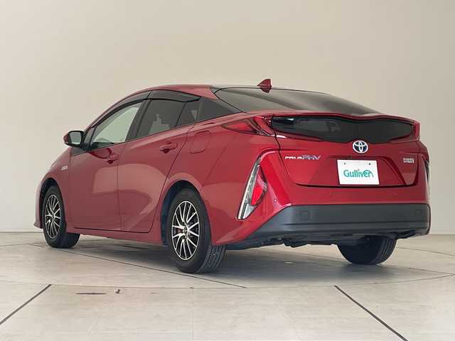 トヨタ プリウス ＰＨＶ S セーフティプラス 愛知県 2019(平31)年 4.1万km エモーショナルレッド トヨタセーフティセンス/・アダプティクブクルーズコントロール/・プリクラッシュセーフティー/・インテリジェントクリアランスソナー/・クリアランスソナー/・レーンキープアシスト/・オートマチックハイビーム/純正9インチナビ/・Bluetooth/フルセグTV/CD/DVD/ラジオ/　HDMI/USB/主要装備/・バックカメラ/・横滑り防止装置/・ステアリングヒーター/・ステアリングリモコン/・デジタルインナーミラー/・シートヒーター/・LEDヘッドライト/・ドライブレコーダー/・ETC