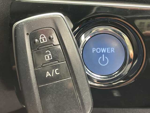 トヨタ プリウス ＰＨＶ S セーフティプラス 愛知県 2019(平31)年 4.1万km エモーショナルレッド トヨタセーフティセンス/・アダプティクブクルーズコントロール/・プリクラッシュセーフティー/・インテリジェントクリアランスソナー/・クリアランスソナー/・レーンキープアシスト/・オートマチックハイビーム/純正9インチナビ/・Bluetooth/フルセグTV/CD/DVD/ラジオ/　HDMI/USB/主要装備/・バックカメラ/・横滑り防止装置/・ステアリングヒーター/・ステアリングリモコン/・デジタルインナーミラー/・シートヒーター/・LEDヘッドライト/・ドライブレコーダー/・ETC