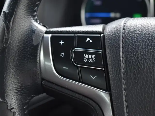 トヨタ クラウン ハイブリッド Rサルーン ブラックスタイル 福岡県 2015(平27)年 6.7万km プレシャスブラックパール 純正ナビゲーション/フルセグTV・BT・CD・DVD・FM・AM/クルーズコントロール/バックカメラ/ビルトインETC/前席シートヒーター/パワーシート/プッシュスタート/純正17インチアルミホイール/保証書・取説・スペアキー