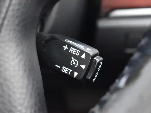トヨタ クラウン ハイブリッド Rサルーン ブラックスタイル 福岡県 2015(平27)年 6.7万km プレシャスブラックパール 純正ナビゲーション/フルセグTV・BT・CD・DVD・FM・AM/クルーズコントロール/バックカメラ/ビルトインETC/前席シートヒーター/パワーシート/プッシュスタート/純正17インチアルミホイール/保証書・取説・スペアキー
