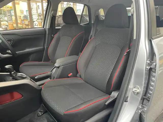 トヨタ ライズ Z 静岡県 2021(令3)年 2.3万km ブラックマイカメタリック/ブライトシルバーメタリック ワンオーナー/純正ナビ/ワンセグTV/CD/SD/全方位カメラ/前後ドライブレコーダー/前後コーナーセンサー/衝突軽減ブレーキ/レーンキープアシスト/ブラインドスポットモニター/レーダークルーズコントロール/前席シートヒーター/ビルトインETC/LEDヘッドライト/LEDフォグ/ステアリングスイッチ/スマートキー×2/保証書/取扱説明書/ナビ取扱説明書/R5/R6/R7点検記録簿有
