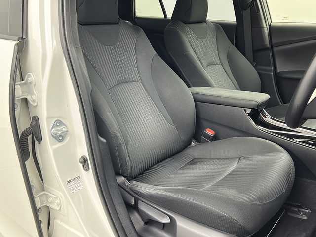 トヨタ プリウス Sセーフティプラス 福島県 2018(平30)年 9.2万km ホワイトパールクリスタルシャイン /禁煙車//純正ナビ/CD・DVD・BT・フルセグTV・MSV//トヨタセーフティセンス//オートハイビーム//クリアランスソナー//LEDライト//ステアリングリモコン//フォグライト//スマートキー//バックカメラ//ビルトインETC//レーダークルーズコントロール