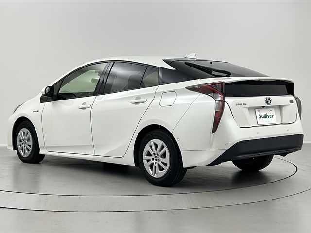 トヨタ プリウス Sセーフティプラス 福島県 2018(平30)年 9.2万km ホワイトパールクリスタルシャイン /禁煙車//純正ナビ/CD・DVD・BT・フルセグTV・MSV//トヨタセーフティセンス//オートハイビーム//クリアランスソナー//LEDライト//ステアリングリモコン//フォグライト//スマートキー//バックカメラ//ビルトインETC//レーダークルーズコントロール