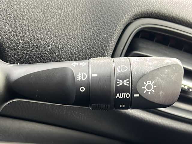 トヨタ プリウス Sセーフティプラス 福島県 2018(平30)年 9.2万km ホワイトパールクリスタルシャイン /禁煙車//純正ナビ/CD・DVD・BT・フルセグTV・MSV//トヨタセーフティセンス//オートハイビーム//クリアランスソナー//LEDライト//ステアリングリモコン//フォグライト//スマートキー//バックカメラ//ビルトインETC//レーダークルーズコントロール