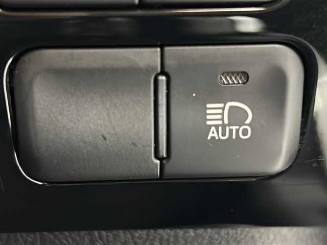 トヨタ プリウス Sセーフティプラス 福島県 2018(平30)年 9.2万km ホワイトパールクリスタルシャイン /禁煙車//純正ナビ/CD・DVD・BT・フルセグTV・MSV//トヨタセーフティセンス//オートハイビーム//クリアランスソナー//LEDライト//ステアリングリモコン//フォグライト//スマートキー//バックカメラ//ビルトインETC//レーダークルーズコントロール