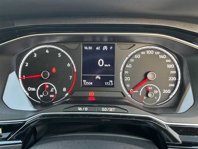 フォルクスワーゲン ポロ TSIハイライン 愛知県 2020(令2)年 1.3万km ピュアホワイト /禁煙//ワンオーナー//純正ナビ//CD/DVD/BT/MSV//バックカメラ//純正16AW//ドライブレコーダー//ETC//DVDプレイヤー//ACC/PCS//プロアクティブ・オキュパント・プロテクション//レインセンサー//横滑り防止装置//アイドリングストップ//LEDオートライト//LEDフォグランプ//LEDルームランプ//オートリトラウィンカーミラー//本革巻きステアリング//ステアリングスイッチ//MTモード付AT//純正フロアマット//スペアスマートキー//新車時保証書//取扱説明書//ディーラー記録簿//R3/R4/R5/R6