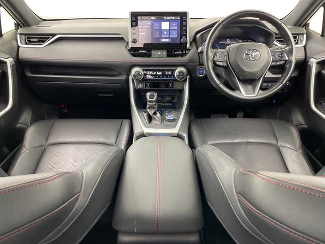 トヨタ ＲＡＶ４ ＰＨＶ ブラックトーン 道央・札幌 2021(令3)年 5万km 赤Ⅱ ・純正ディスプレイオーディオ&BT&USB&Miracast/・全方位カメラ/・バックカメラ/・サンルーフ/・パワーバックドア/・トヨタセーフティセンス/・レーダークルーズコントロール/・クリアランスソナー/・ブラインドスポットモニター/・ヘッドアップディスプレイ/・前席ベンチレーションシート/・前席パワーシート/・レザーシート/・ステアリングヒーター/・前後ドライブレコーダー/・AC100V/・ビルトインETC2.0/・LEDヘッドライト/・オートライト/・オートマチックハイビーム/・スマートキー