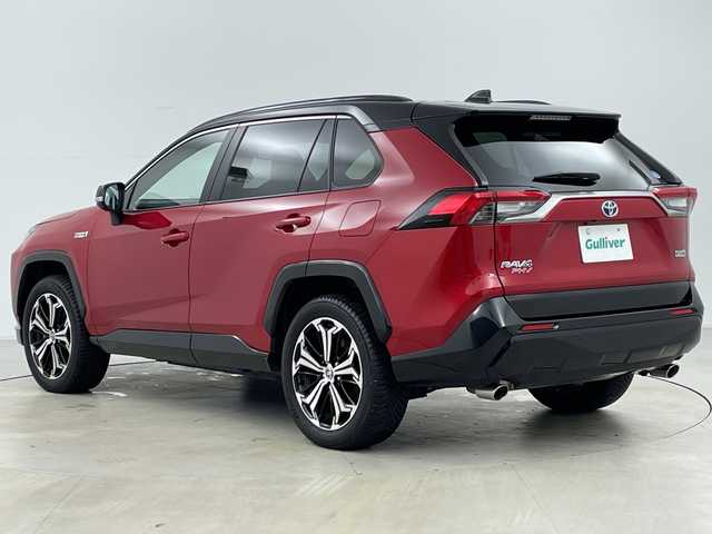 トヨタ ＲＡＶ４ ＰＨＶ ブラックトーン 道央・札幌 2021(令3)年 5万km 赤Ⅱ ・純正ディスプレイオーディオ&BT&USB&Miracast/・全方位カメラ/・バックカメラ/・サンルーフ/・パワーバックドア/・トヨタセーフティセンス/・レーダークルーズコントロール/・クリアランスソナー/・ブラインドスポットモニター/・ヘッドアップディスプレイ/・前席ベンチレーションシート/・前席パワーシート/・レザーシート/・ステアリングヒーター/・前後ドライブレコーダー/・AC100V/・ビルトインETC2.0/・LEDヘッドライト/・オートライト/・オートマチックハイビーム/・スマートキー