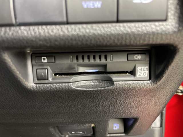 トヨタ ＲＡＶ４ ＰＨＶ ブラックトーン 道央・札幌 2021(令3)年 5万km 赤Ⅱ ・純正ディスプレイオーディオ&BT&USB&Miracast/・全方位カメラ/・バックカメラ/・サンルーフ/・パワーバックドア/・トヨタセーフティセンス/・レーダークルーズコントロール/・クリアランスソナー/・ブラインドスポットモニター/・ヘッドアップディスプレイ/・前席ベンチレーションシート/・前席パワーシート/・レザーシート/・ステアリングヒーター/・前後ドライブレコーダー/・AC100V/・ビルトインETC2.0/・LEDヘッドライト/・オートライト/・オートマチックハイビーム/・スマートキー