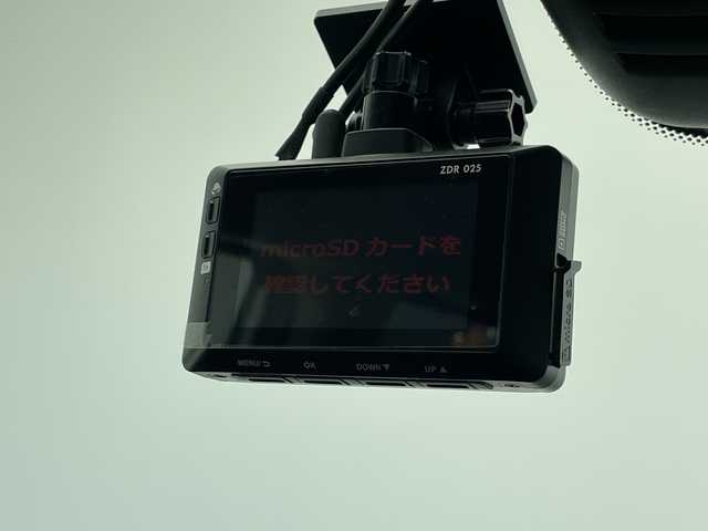 日産 セレナ ハイウェイスター プロパイロットED 千葉県 2016(平28)年 7.3万km ブリリアントホワイトパール 社外ナビ/　CD/DVD/Bluetooth/フルセグTV/プロパイロット/レーダークルーズコントロール/レーンキープアシスト/衝突軽減ブレーキ/クリアランスソナー/標識認識機能/電動パーキング/オートホールド/両側パワスラ/前後ドラレコ/ETC/ロールサンシェード/シートバックテーブル/オートライト/フォグランプ/バックカメラ/フロアマット