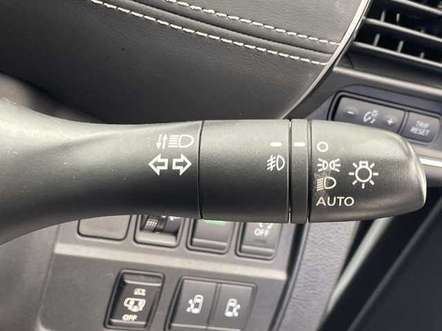 日産 セレナ ハイウェイスター プロパイロットED 千葉県 2016(平28)年 7.3万km ブリリアントホワイトパール 社外ナビ/　CD/DVD/Bluetooth/フルセグTV/プロパイロット/レーダークルーズコントロール/レーンキープアシスト/衝突軽減ブレーキ/クリアランスソナー/標識認識機能/電動パーキング/オートホールド/両側パワスラ/前後ドラレコ/ETC/ロールサンシェード/シートバックテーブル/オートライト/フォグランプ/バックカメラ/フロアマット