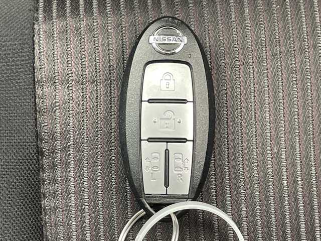 日産 セレナ ハイウェイスター プロパイロットED 千葉県 2016(平28)年 7.3万km ブリリアントホワイトパール 社外ナビ/　CD/DVD/Bluetooth/フルセグTV/プロパイロット/レーダークルーズコントロール/レーンキープアシスト/衝突軽減ブレーキ/クリアランスソナー/標識認識機能/電動パーキング/オートホールド/両側パワスラ/前後ドラレコ/ETC/ロールサンシェード/シートバックテーブル/オートライト/フォグランプ/バックカメラ/フロアマット