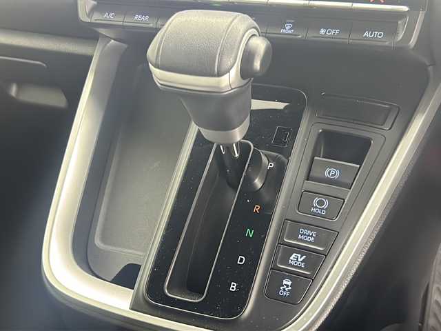 トヨタ ヴォクシー ハイブリッド S－Z 熊本県 2023(令5)年 0.5万km メタルストリームM 禁煙車/両側パワースライドドア/衝突被害軽減ブレーキ/レーンキープアシスト/追従式クルーズコントロール/純正ナビ/AM/FM/Bluetooth/USB/Miracast/バックカメラ/ハーフレザーシート/シートヒーターD/N/コーナーセンサー前後/LEDヘッドライト/ビルトインETC/オートライト/オートマチックハイビーム/カーテンエアバッグ/ステアリングリモコン/フォグランプ/ドライブレコーダー前後/スマートキー/スペアキー有/ABS/横滑り防止装置/保証書/取扱説明書