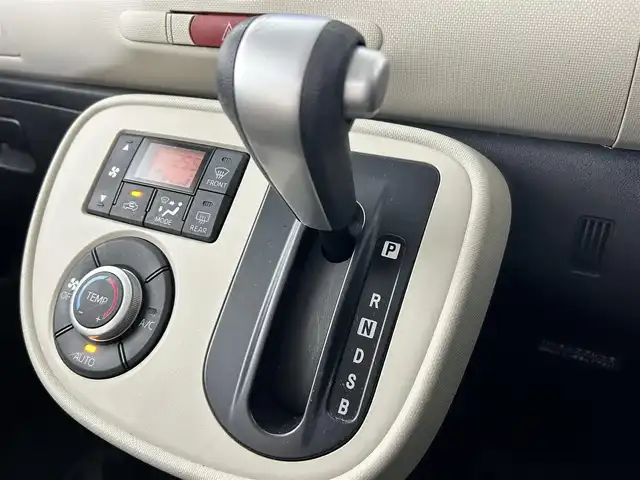 ダイハツ ミラ ココア X 佐賀県 2014(平26)年 8.3万km ココアベージュマイカメタリック 社外７インチナビ　/フルセグ/BT/CD/DVD/MSV/AM/FM/スマートキー　/アイドリングストップ　/純正フロアマット　/ＩＳＯＦＩＸ　/ダブルエアバック