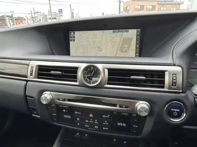 レクサス ＧＳ 300h Iパッケージ 福岡県 2017(平29)年 7万km ソニッククォーツ サンルーフ/レザーシート/純正ナビ/【FM/AM/BT/CD/DVD】/バックカメラ/ドラレコ/パワーシート/シートメモリ/シートヒーター/エアーシート/ステアリングヒーター/ETC/純正アルミ/純正マット/パドルシフト/クルコン/スペアキー/取説/保証書