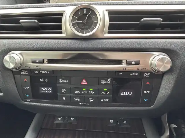 レクサス ＧＳ 300h Iパッケージ 福岡県 2017(平29)年 7万km ソニッククォーツ サンルーフ/レザーシート/純正ナビ/【FM/AM/BT/CD/DVD】/バックカメラ/ドラレコ/パワーシート/シートメモリ/シートヒーター/エアーシート/ステアリングヒーター/ETC/純正アルミ/純正マット/パドルシフト/クルコン/スペアキー/取説/保証書