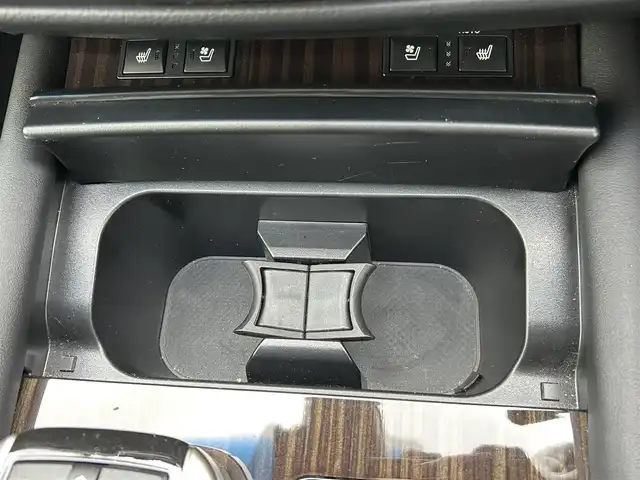 レクサス ＧＳ 300h Iパッケージ 福岡県 2017(平29)年 7万km ソニッククォーツ サンルーフ/レザーシート/純正ナビ/【FM/AM/BT/CD/DVD】/バックカメラ/ドラレコ/パワーシート/シートメモリ/シートヒーター/エアーシート/ステアリングヒーター/ETC/純正アルミ/純正マット/パドルシフト/クルコン/スペアキー/取説/保証書