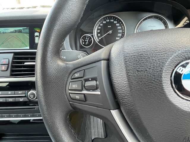 ＢＭＷ Ｘ３ xDrive20d Xライン 青森県 2015(平27)年 6.1万km アルピンホワイトⅢ 4WD/ディーゼルターボ/衝突軽減ブレーキ/クルーズコントロール/横滑り防止/オートホールド/ダウンヒルアシスト/レーンキープ/純正HDDナビ/CD/DVD/AUX/USB/Bluetooth/フルセグTV/フロント/バック/360°カメラ/盗難防止/前後コーナーセンサー/パワーバックドア/前席パワーシート/HIDヘッドライト/純正18インチAW夏タイヤ有/純正ミラー一体型ＥＴＣ/スタートボタン/スペアキー