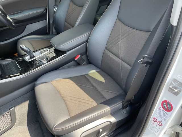 ＢＭＷ Ｘ３ xDrive20d Xライン 青森県 2015(平27)年 6.1万km アルピンホワイトⅢ 4WD/ディーゼルターボ/衝突軽減ブレーキ/クルーズコントロール/横滑り防止/オートホールド/ダウンヒルアシスト/レーンキープ/純正HDDナビ/CD/DVD/AUX/USB/Bluetooth/フルセグTV/フロント/バック/360°カメラ/盗難防止/前後コーナーセンサー/パワーバックドア/前席パワーシート/HIDヘッドライト/純正18インチAW夏タイヤ有/純正ミラー一体型ＥＴＣ/スタートボタン/スペアキー