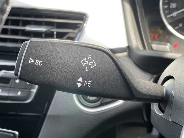 ＢＭＷ Ｘ１ xDrive 18d 石川県 2017(平29)年 5.6万km 白 純正ナビ/バックカメラ/クリアランスソナー/コンフォートアクセス/オートマチックテールゲート/フットトランクオープナー/LEDヘッドライト/ドライブレコーダー/オートライト/レインセンサー/フロント/リアフォグ