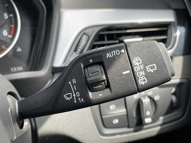 ＢＭＷ Ｘ１ xDrive 18d 石川県 2017(平29)年 5.6万km 白 純正ナビ/バックカメラ/クリアランスソナー/コンフォートアクセス/オートマチックテールゲート/フットトランクオープナー/LEDヘッドライト/ドライブレコーダー/オートライト/レインセンサー/フロント/リアフォグ