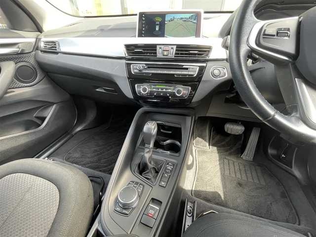 ＢＭＷ Ｘ１ xDrive 18d 石川県 2017(平29)年 5.6万km 白 純正ナビ/バックカメラ/クリアランスソナー/コンフォートアクセス/オートマチックテールゲート/フットトランクオープナー/LEDヘッドライト/ドライブレコーダー/オートライト/レインセンサー/フロント/リアフォグ