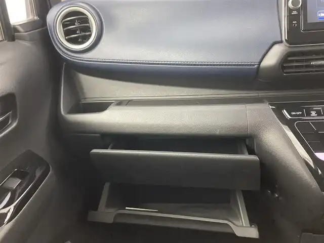 日産 デイズ ハイウェイスターX 大分県 2019(令1)年 4.3万km ブラック ワンオーナー/禁煙車/エマージェンシーブレーキ/車線逸脱警報/アラウンドビューモニター/純正9型ナビ　型式：MM318D-L/【フルセグTV、DVD再生可、BT対応、USB】/ステアリングスイッチ/プッシュスタート/純正ドライブレコーダー/ETC/アイドリングストップ/横滑り防止装置/電動格納ミラー/純正フロアマット/オートライト/LEDヘッドライト/フォグランプ/コーナーセンサー/純正14インチアルミホイール/保証書、取説、スペアキー有り