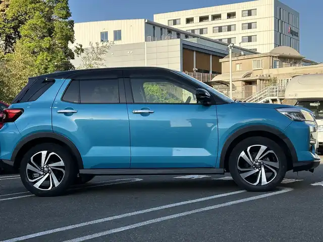 トヨタ ライズ Z 長崎県 2020(令2)年 2.7万km ブラックマイカメタリック/ターコイズブルーマイカメタリック ワンオーナー/純正ナビ(AM/FM/BT/TV)/純正ドラレコ/純正アルミホイール/純正フロアマット/シートヒーター/プッシュスタート/オートライト/オートハイビーム/ABS/コーナーセンサー/衝突被害軽減システム/横滑り防止装置/レーンキープアシスト/盗難防止装置