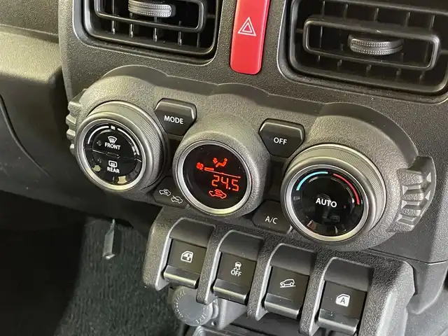 スズキ ジムニー XL 岩手県 2018(平30)年 7.5万km ジャングルグリーン ワンオーナー/高低切り替え式パートタイム４WD/ターボ/ヒルディセントコントロール/ブレーキLSDトラクションコントロール/横滑り防止装置/前席シートヒーター/ヘッドライトレベライザー/純正ディスプレイオーディオ/（CD/DVD/Bluetooth/USB/AppleCarPlay/AndroidAuto）/ETC/オートエアコン/プッシュスタート・スマートキー/フォグランプ/純正15インチスチールホイール