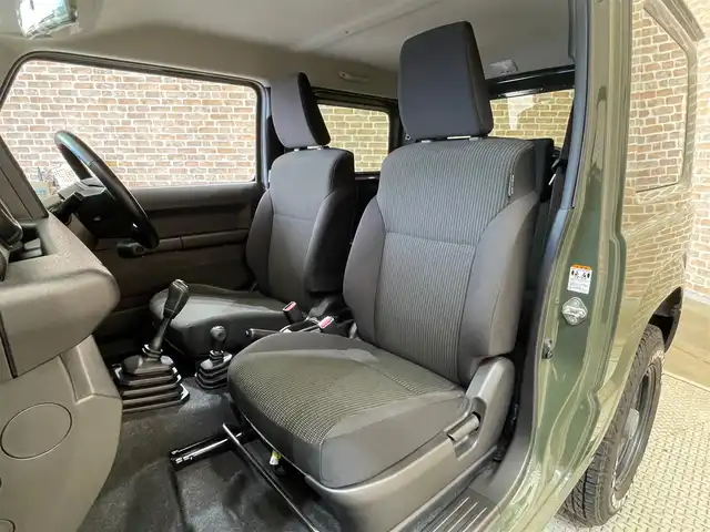 スズキ ジムニー XL 岩手県 2018(平30)年 7.5万km ジャングルグリーン ワンオーナー/高低切り替え式パートタイム４WD/ターボ/ヒルディセントコントロール/ブレーキLSDトラクションコントロール/横滑り防止装置/前席シートヒーター/ヘッドライトレベライザー/純正ディスプレイオーディオ/（CD/DVD/Bluetooth/USB/AppleCarPlay/AndroidAuto）/ETC/オートエアコン/プッシュスタート・スマートキー/フォグランプ/純正15インチスチールホイール
