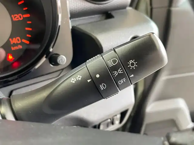 スズキ ジムニー XL 岩手県 2018(平30)年 7.5万km ジャングルグリーン ワンオーナー/高低切り替え式パートタイム４WD/ターボ/ヒルディセントコントロール/ブレーキLSDトラクションコントロール/横滑り防止装置/前席シートヒーター/ヘッドライトレベライザー/純正ディスプレイオーディオ/（CD/DVD/Bluetooth/USB/AppleCarPlay/AndroidAuto）/ETC/オートエアコン/プッシュスタート・スマートキー/フォグランプ/純正15インチスチールホイール