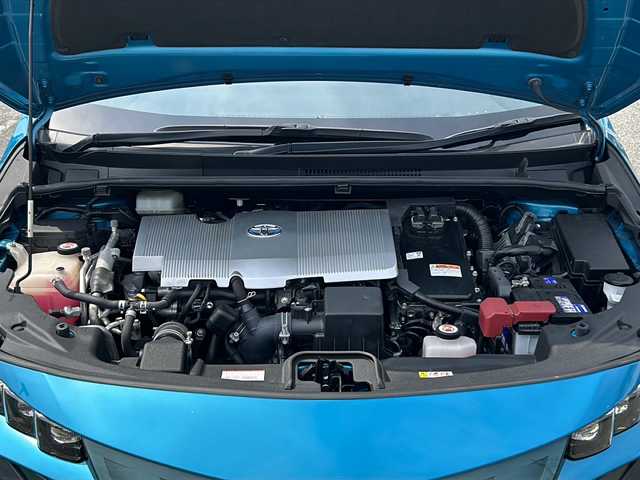 トヨタ プリウス ＰＨＶ S 兵庫県 2018(平30)年 5.3万km スピリテッドアクアメタリック 禁煙車　純正メモリナビ（ＡＭ・ＦＭ・ブルートゥース・ワンセグ・ＣＤ）　充電ケーブル有り　プラグインハイブリッド　ビルトインＥＴＣ　レーダークルーズコントロール　バックカメラ　衝突被害軽減ブレーキ　シートヒーター　ハンドルヒーター　先行車発進告知　ふらつき検知機能　横滑り防止機能　プッシュスタート　オートライト　オートハイビーム　カーテンエアバッグ　EVモード　タイマー充電機能　純正ドアバイザー