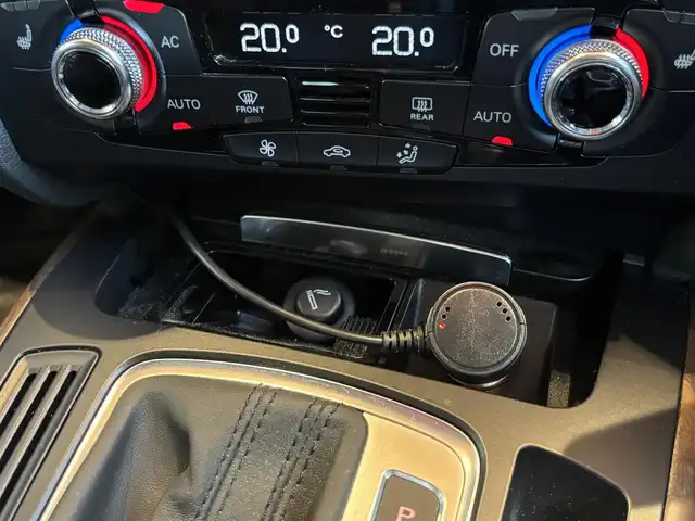アウディ Ａ４ 2．0 TFSI 宮城県 2012(平24)年 6.8万km アイビスホワイト MMIナビ/バックカメラ/フルセグTV/Bluetooth接続/黒革シート/シートヒーター/パワーシート/アイドリングストップ/ステアリングストップ/電動パーキング/プッシュスタート/障害物センサー/キセノンヘッドライト/オートライト/レインセンサー/電動ミラー/ドラレコ/ETC/デジタルインナーミラー/スペアキー×１