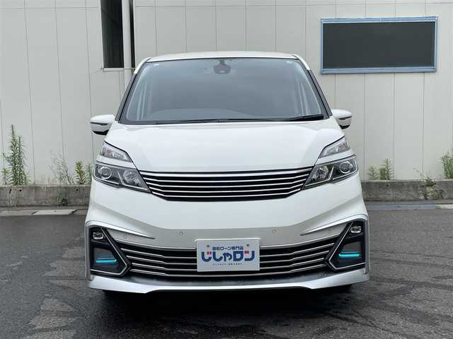 日産 セレナ ライダー プロパイロット E 福島県 2016(平28)年 13.3万km ブリリアントホワイトパール (株)IDOMが運営する【じしゃロン福島店】の自社ローン専用車両になります。こちらは現金またはオートローンご利用時の価格です。自社ローンご希望の方は別途その旨お申付け下さい/SDナビ（AM/FM/CD/DVD/BT)/フルセグテレビ/バックカメラ/両側パワースライドドア/ETC/フリップダウンモニター/クルーズコントロール/コーナーセンサー/純正マット/バイザー/衝突被害軽減ブレーキ/横滑り防止装置