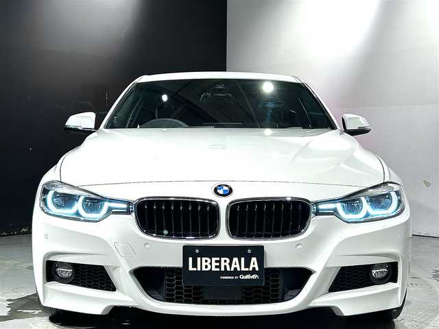 ＢＭＷ ３２０ｉ xDrive Mスポーツ 道央・札幌 2016(平28)年 2.1万km アルピンホワイトⅢ ACC/ドライビング・アシスト/・レーンディパーチャーウォーニング/・前車接近警告機能/・衝突回避・被害軽減ブレーキ/パーキングアシスト/BMWヘッドアップディスプレイ/電動フロントシート/運転席メモリー機能付き/LEDヘッドライト/オートライト/バックカメラ/DSC(ダイナミック・スタビリティ・コントロール)/純正１８インチAW/HDDナビゲーションシステム/ETC/・保証書、取扱説明書（有）/・冬タイヤ有