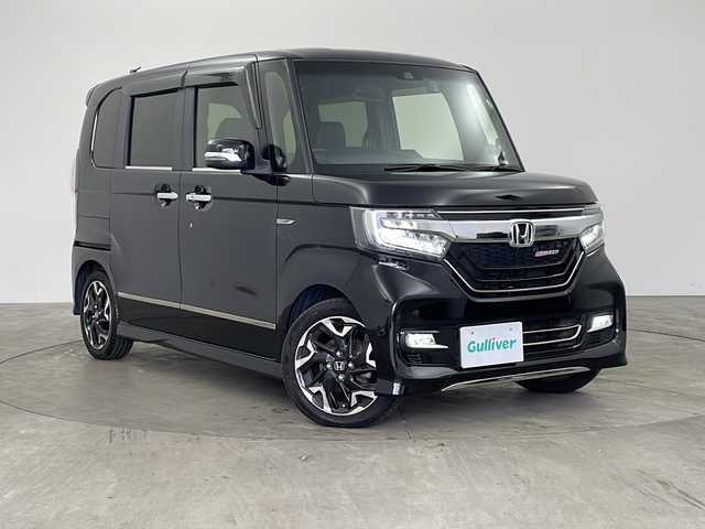 ホンダ Ｎ ＢＯＸ カスタム G L ターボ ホンダセンシング 兵庫県 2020(令2)年 5.2万km クリスタルブラックパール ・ホンダセンシング/・衝突軽減ブレーキ/・誤発進抑制機能/・歩行者事故低減ステアリング/・先行車発進お知らせ機能/・標識認識機能/・路外逸脱抑制機能/・アダプティブクルーズコントロール/・車線維持支援システム/・後方誤発進抑制機能/・オートハイビーム/・社外ナビ＆TV＆BT＆DVD＆/・バックカメラ/・両側パワースライドドア/・前後ドライブレコーダー/・ビルトインETC/・ハーフレザーシート/・前席シートヒーター/・純正15インチアルミホイール/・スマートキー/・スペアキー/・プッシュスタート/・フロアマット/・前席用i-サイドエアバッグシステム＋サイドカーテンエアバッグシステム(前席/後席対応)/・プラズマクラスター技術搭載フルオート・エアコンディショナー/・プライムスムース＆トリコットコンビシート/・LEDヘッドライト/・フォグ