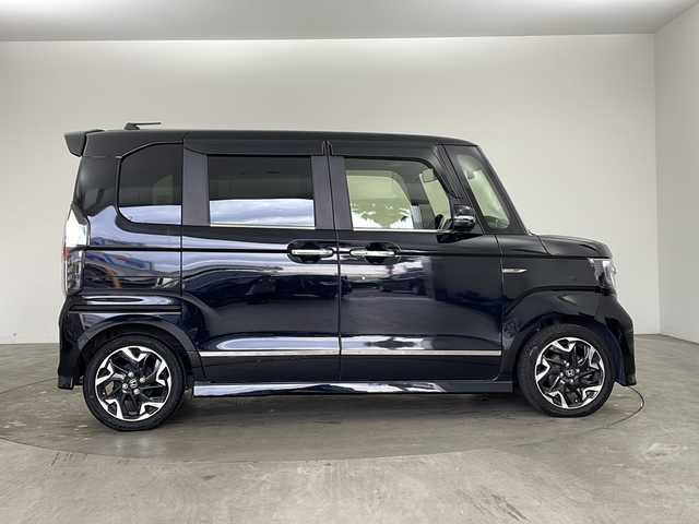 ホンダ Ｎ ＢＯＸ カスタム G L ターボ ホンダセンシング 兵庫県 2020(令2)年 5.2万km クリスタルブラックパール ・ホンダセンシング/・衝突軽減ブレーキ/・誤発進抑制機能/・歩行者事故低減ステアリング/・先行車発進お知らせ機能/・標識認識機能/・路外逸脱抑制機能/・アダプティブクルーズコントロール/・車線維持支援システム/・後方誤発進抑制機能/・オートハイビーム/・社外ナビ＆TV＆BT＆DVD＆/・バックカメラ/・両側パワースライドドア/・前後ドライブレコーダー/・ビルトインETC/・ハーフレザーシート/・前席シートヒーター/・純正15インチアルミホイール/・スマートキー/・スペアキー/・プッシュスタート/・フロアマット/・前席用i-サイドエアバッグシステム＋サイドカーテンエアバッグシステム(前席/後席対応)/・プラズマクラスター技術搭載フルオート・エアコンディショナー/・プライムスムース＆トリコットコンビシート/・LEDヘッドライト/・フォグ
