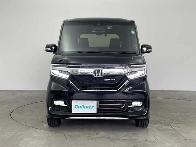 ホンダ Ｎ ＢＯＸ カスタム G L ターボ ホンダセンシング 兵庫県 2020(令2)年 5.2万km クリスタルブラックパール ・ホンダセンシング/・衝突軽減ブレーキ/・誤発進抑制機能/・歩行者事故低減ステアリング/・先行車発進お知らせ機能/・標識認識機能/・路外逸脱抑制機能/・アダプティブクルーズコントロール/・車線維持支援システム/・後方誤発進抑制機能/・オートハイビーム/・社外ナビ＆TV＆BT＆DVD＆/・バックカメラ/・両側パワースライドドア/・前後ドライブレコーダー/・ビルトインETC/・ハーフレザーシート/・前席シートヒーター/・純正15インチアルミホイール/・スマートキー/・スペアキー/・プッシュスタート/・フロアマット/・前席用i-サイドエアバッグシステム＋サイドカーテンエアバッグシステム(前席/後席対応)/・プラズマクラスター技術搭載フルオート・エアコンディショナー/・プライムスムース＆トリコットコンビシート/・LEDヘッドライト/・フォグ
