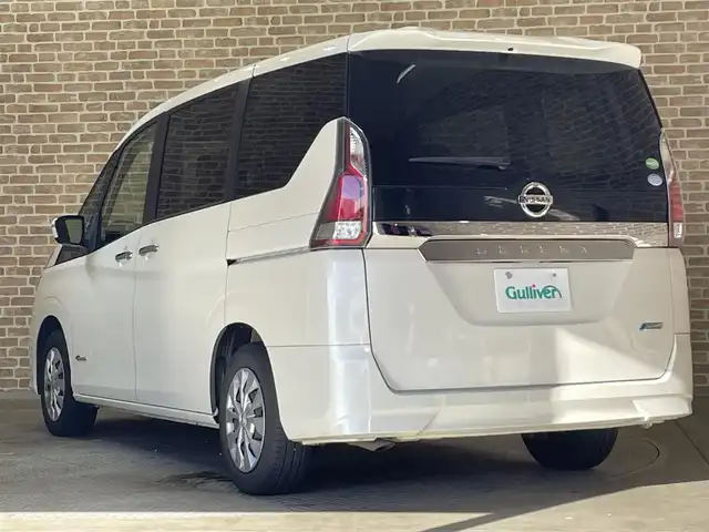 日産 セレナ X 岩手県 2017(平29)年 13.2万km ブリリアントホワイトパール ワンオーナー/エマージェンシーブレーキ/車線逸脱警報/横滑り防止装置/アイドリングストップ/クルーズコントロール/両側イージークローザードア/リヤオートエアコン/ロールサンシェード/ALPINEナビ/フルセグTV/ETC/オートライト/ヘッドライトレベライザー/15インチスチールホイール/純正ホイールキャップ