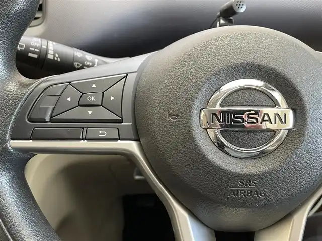 日産 セレナ X 岩手県 2017(平29)年 13.2万km ブリリアントホワイトパール ワンオーナー/エマージェンシーブレーキ/車線逸脱警報/横滑り防止装置/アイドリングストップ/クルーズコントロール/両側イージークローザードア/リヤオートエアコン/ロールサンシェード/ALPINEナビ/フルセグTV/ETC/オートライト/ヘッドライトレベライザー/15インチスチールホイール/純正ホイールキャップ